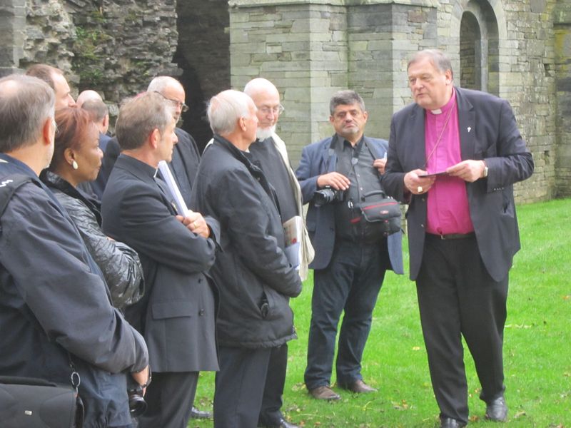 Visite de l'abbaye de Villers-la-ville au synode 2012