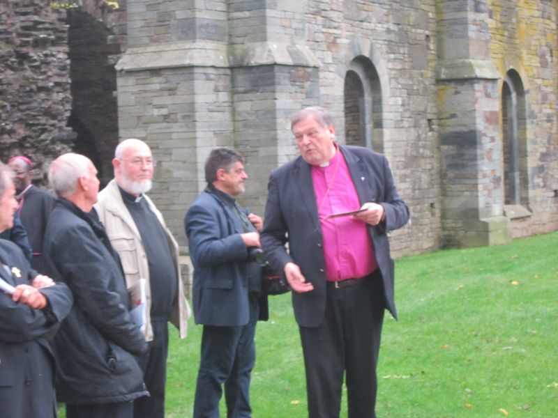 Visite de l'abbaye de Villers-la-ville au synode 2012